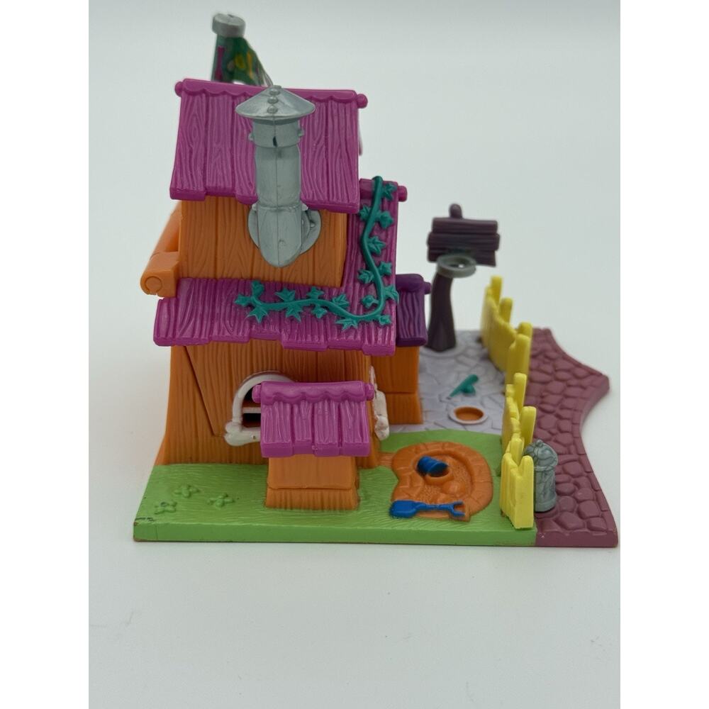 Vintage Bluebird Polly Pocket Barclay's Cottage Dog House 1994 HOUSE ONLY - Picture 2 of 11